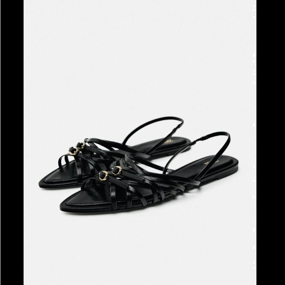 Flat sandals with thin crossed straps - Size 75 or 38 - Picture 2 of 8